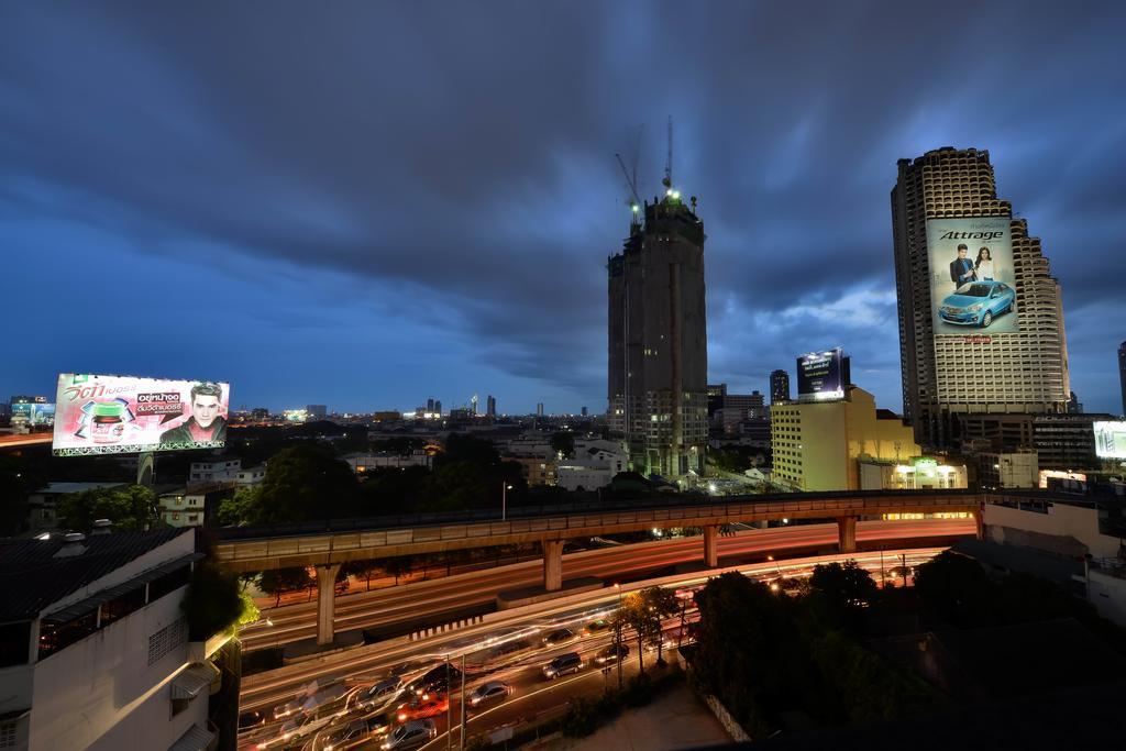 The Grand Sathorn Hotell Bangkok Exteriör bild